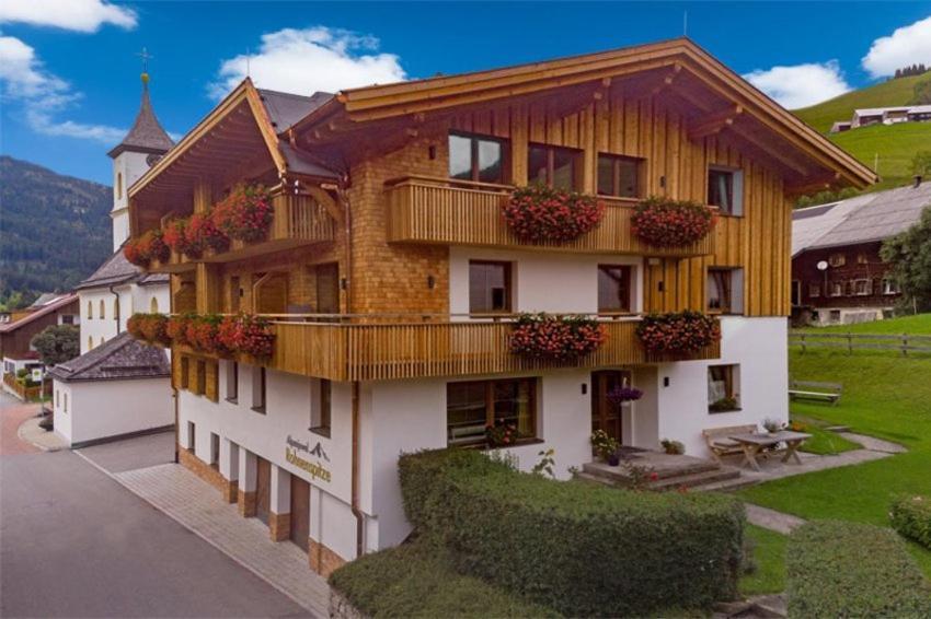 فندق Alpenjuwel Rohnenspitze Zöblen المظهر الخارجي الصورة